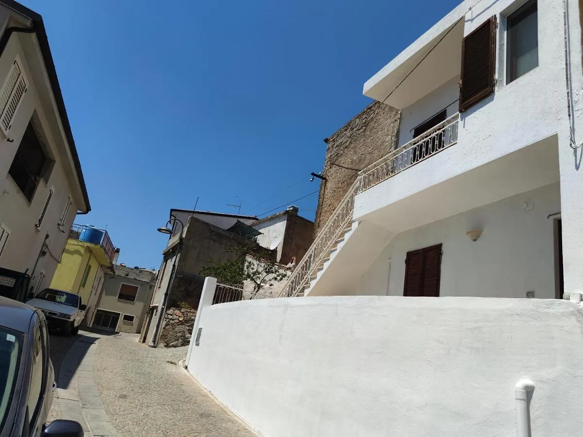 Сasa de vacaciones Villa Sa Dommu 'e su coro Triei Italia