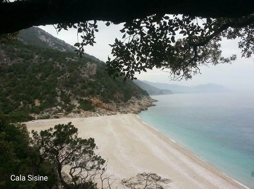 Villa Sa Dommu 'e su coro Triei Сasa de vacaciones